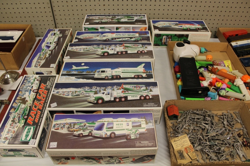 Image for Gallery/Estate Auction with Toys and Disney Collectibles & Musical Instruments: 7-26-18