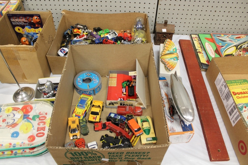 Image for Gallery/Estate Auction with Toys and Disney Collectibles & Musical Instruments: 7-26-18