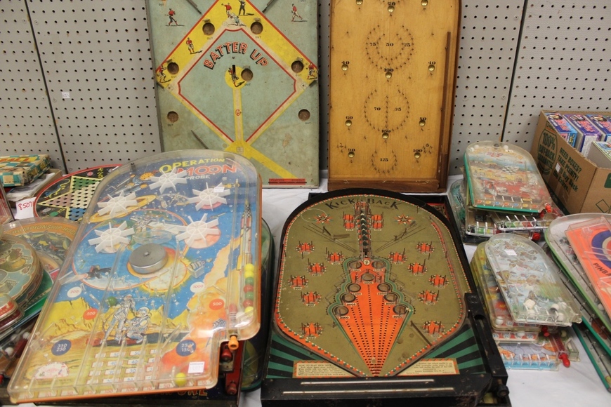 Image for Gallery/Estate Auction with Toys and Disney Collectibles & Musical Instruments: 7-26-18