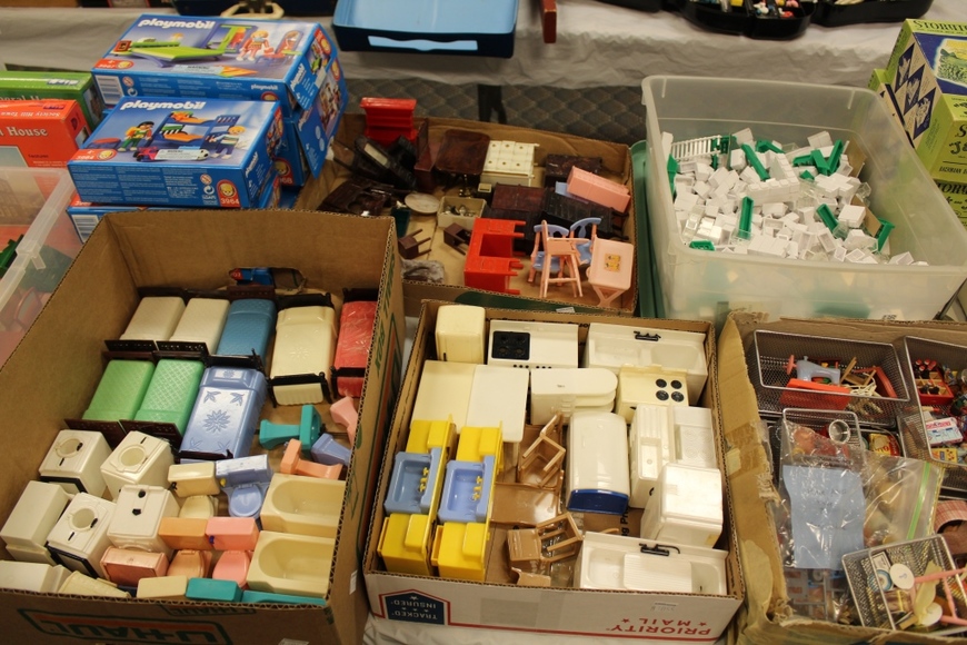 Image for Gallery/Estate Auction with Toys and Disney Collectibles & Musical Instruments: 7-26-18