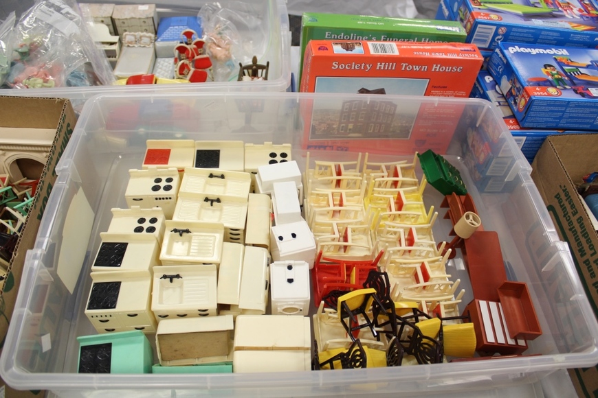 Image for Gallery/Estate Auction with Toys and Disney Collectibles & Musical Instruments: 7-26-18