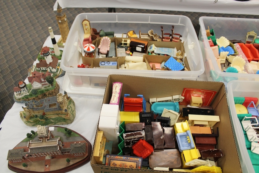 Image for Gallery/Estate Auction with Toys and Disney Collectibles & Musical Instruments: 7-26-18