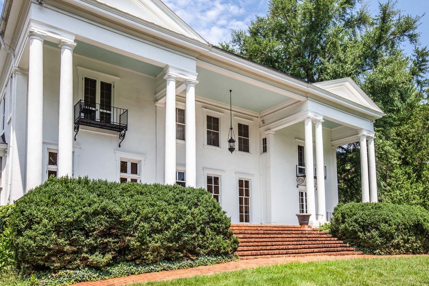 Image for 6 BR/6.5 BA Estate on 8.8 +/- Acres ** Indoor Pool ** 4 Bay Garage w/2 BR/2 BA Apartment--Fauquier County, VA