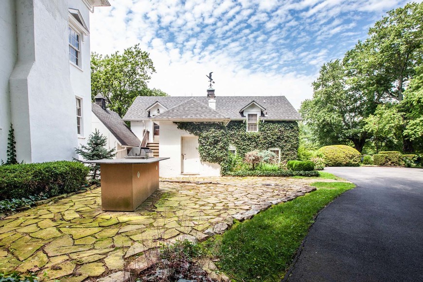 Image for 6 BR/6.5 BA Estate on 8.8 +/- Acres ** Indoor Pool ** 4 Bay Garage w/2 BR/2 BA Apartment--Fauquier County, VA