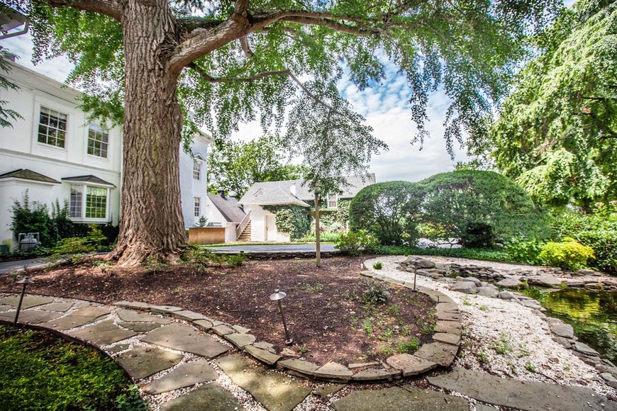 Image for 6 BR/6.5 BA Estate on 8.8 +/- Acres ** Indoor Pool ** 4 Bay Garage w/2 BR/2 BA Apartment--Fauquier County, VA