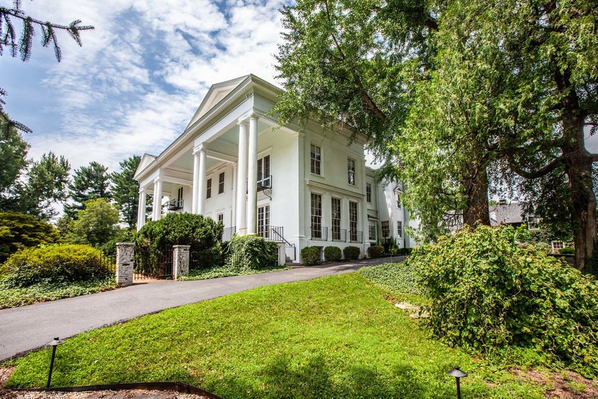 Image for 6 BR/6.5 BA Estate on 8.8 +/- Acres ** Indoor Pool ** 4 Bay Garage w/2 BR/2 BA Apartment--Fauquier County, VA