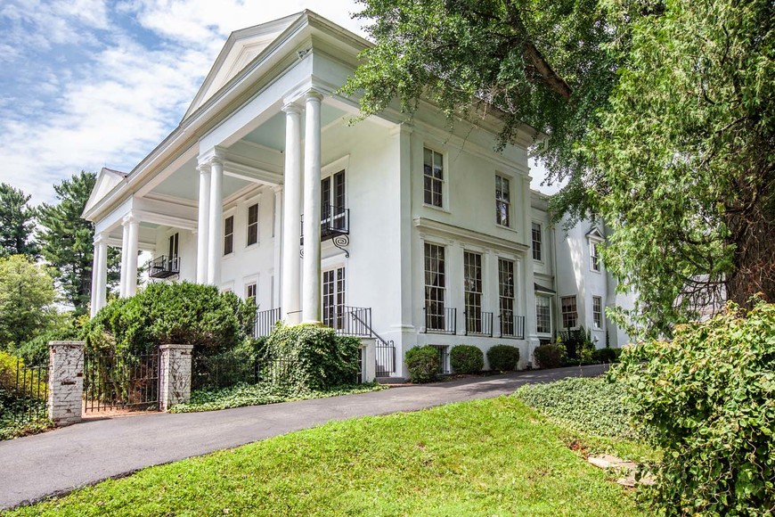 Image for 6 BR/6.5 BA Estate on 8.8 +/- Acres ** Indoor Pool ** 4 Bay Garage w/2 BR/2 BA Apartment--Fauquier County, VA