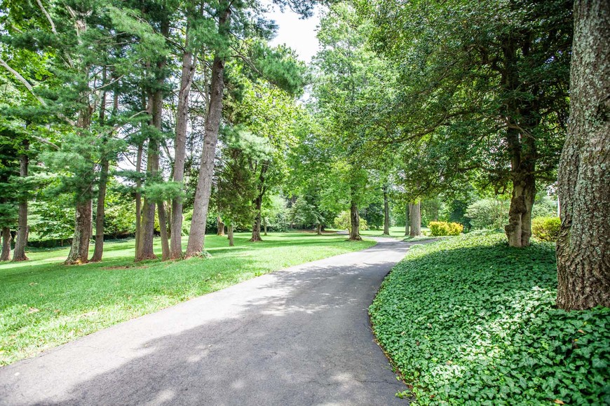 Image for 6 BR/6.5 BA Estate on 8.8 +/- Acres ** Indoor Pool ** 4 Bay Garage w/2 BR/2 BA Apartment--Fauquier County, VA