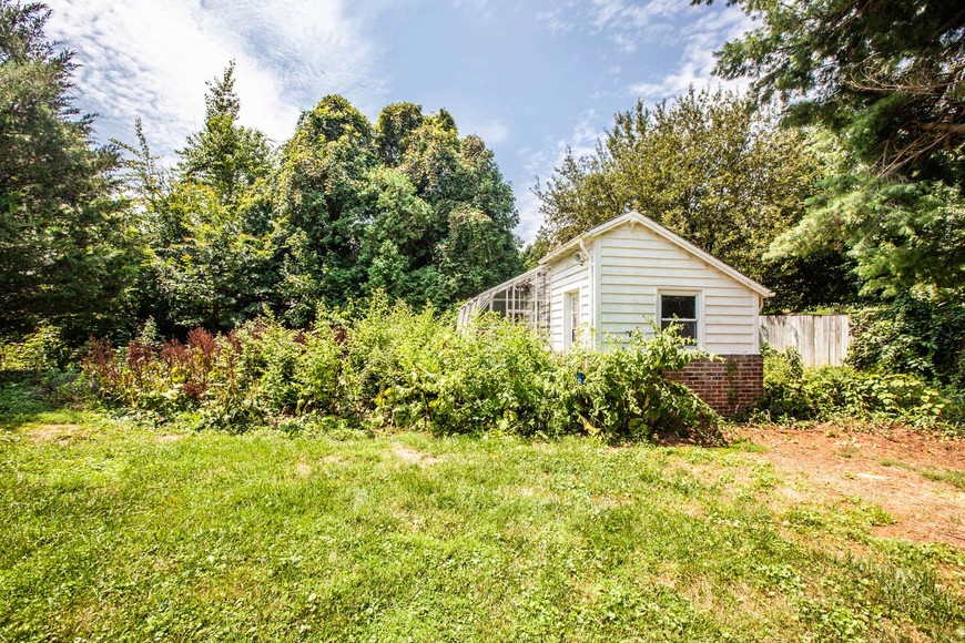 Image for 6 BR/6.5 BA Estate on 8.8 +/- Acres ** Indoor Pool ** 4 Bay Garage w/2 BR/2 BA Apartment--Fauquier County, VA