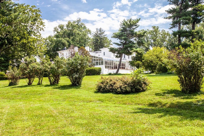 Image for 6 BR/6.5 BA Estate on 8.8 +/- Acres ** Indoor Pool ** 4 Bay Garage w/2 BR/2 BA Apartment--Fauquier County, VA