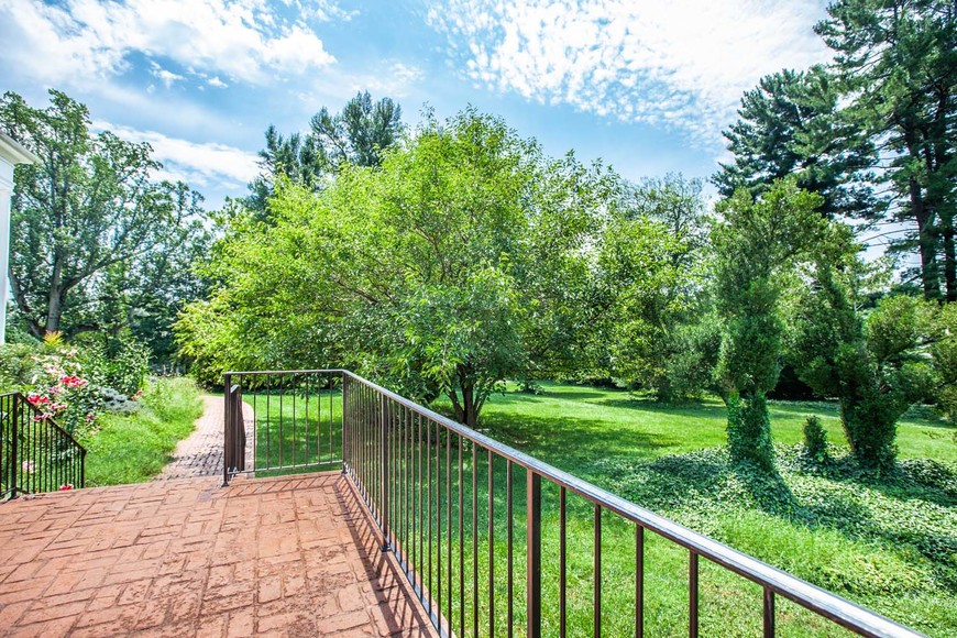 Image for 6 BR/6.5 BA Estate on 8.8 +/- Acres ** Indoor Pool ** 4 Bay Garage w/2 BR/2 BA Apartment--Fauquier County, VA