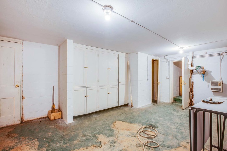 Image for 6 BR/6.5 BA Estate on 8.8 +/- Acres ** Indoor Pool ** 4 Bay Garage w/2 BR/2 BA Apartment--Fauquier County, VA
