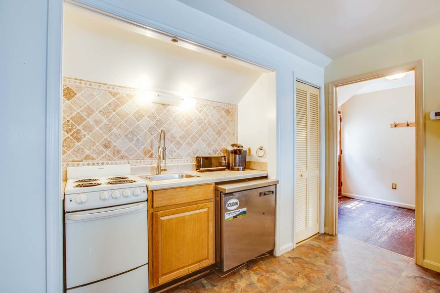 Image for 6 BR/6.5 BA Estate on 8.8 +/- Acres ** Indoor Pool ** 4 Bay Garage w/2 BR/2 BA Apartment--Fauquier County, VA