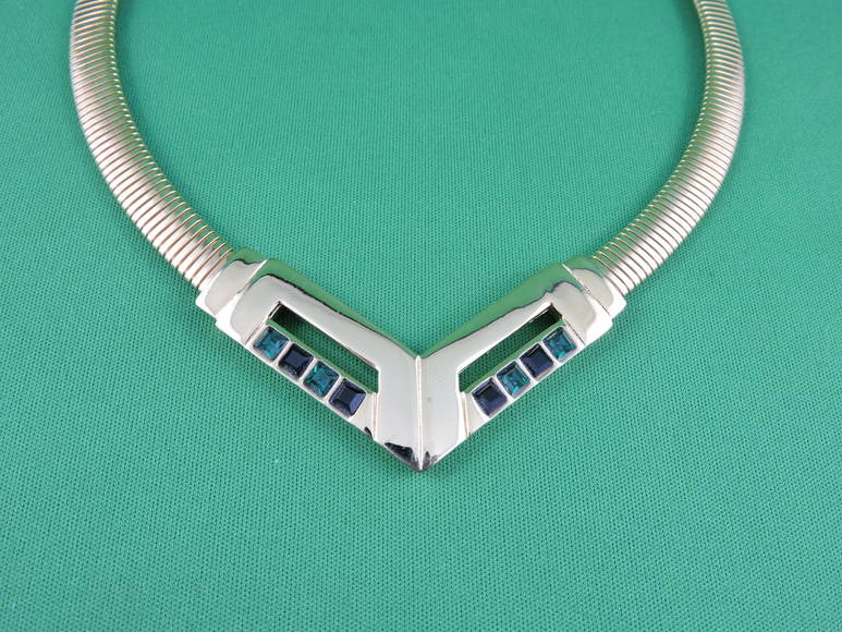 Gold Tone V-Shape Choker