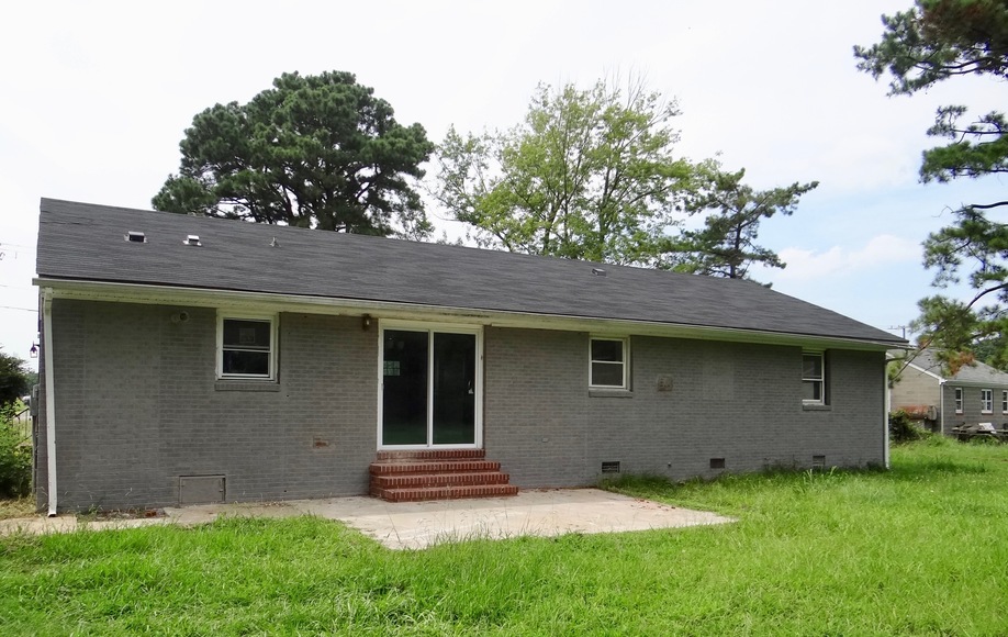 Image for Totally Remodeled 4 BR/2 BA Home on 2 +/- Acres in Northumberland County, VA--Sells to the Highest Bidder!!