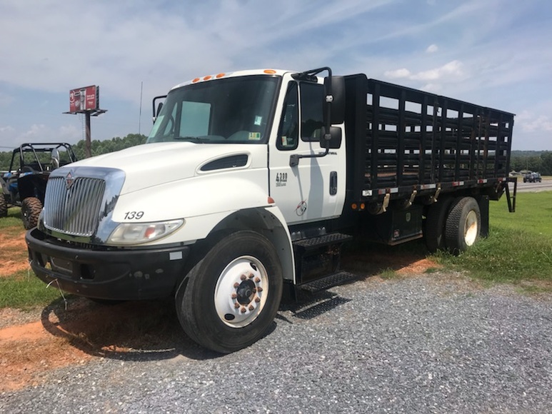 Image for 2002 International 4300 Truck, VIN # 1HTMMAAN72H520208