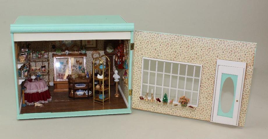 Image for Live and Online Doll Auction - From the Collections of Rosemarie Snyder and Regina Steele (Part Two) and the Estate of Grace Olsen: 10-3-18