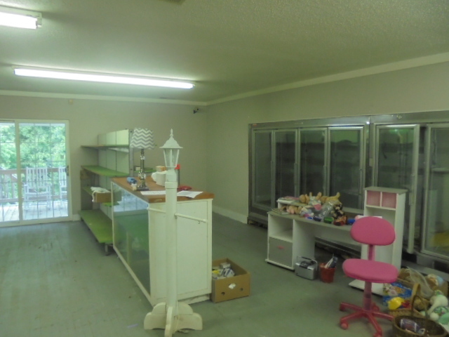 Image for REAL ESTATE AUCTION~ 4/BR 1.5/BA w/Garage/Shop/Apartment/Store ~Randleman