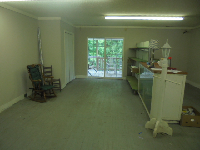 Image for REAL ESTATE AUCTION~ 4/BR 1.5/BA w/Garage/Shop/Apartment/Store ~Randleman