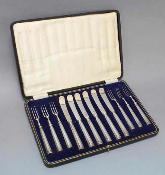 Image for Live and Online - Collector's Auction: 9-20-18