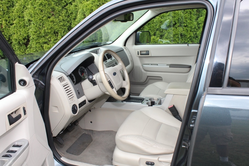 Image for Galler/Estate and Vehicle Auction with Sports Memorabilia: 9-27-18