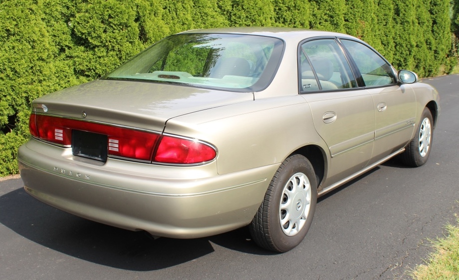 Image for Galler/Estate and Vehicle Auction with Sports Memorabilia: 9-27-18