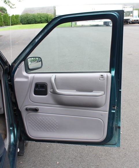 Image for Galler/Estate and Vehicle Auction with Sports Memorabilia: 9-27-18