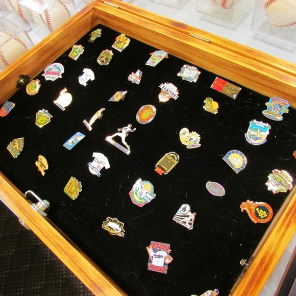 Image for Galler/Estate and Vehicle Auction with Sports Memorabilia: 9-27-18