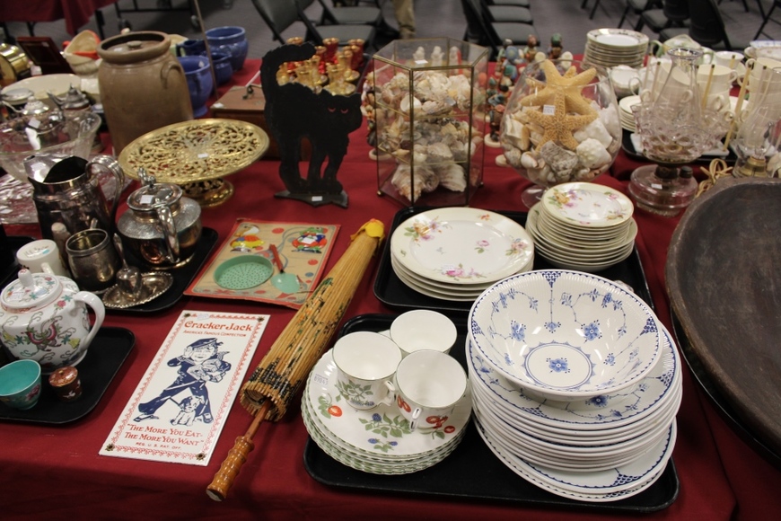 Image for Galler/Estate and Vehicle Auction with Sports Memorabilia: 9-27-18