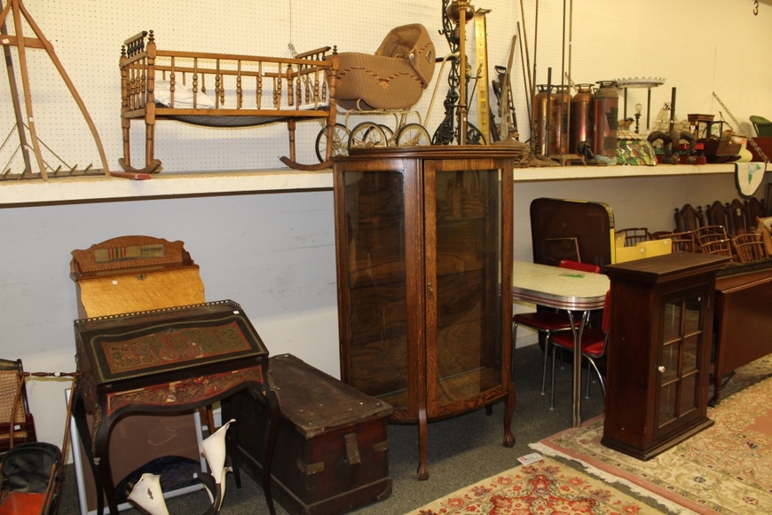 Image for Galler/Estate and Vehicle Auction with Sports Memorabilia: 9-27-18