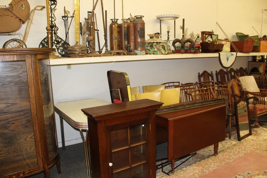 Image for Galler/Estate and Vehicle Auction with Sports Memorabilia: 9-27-18