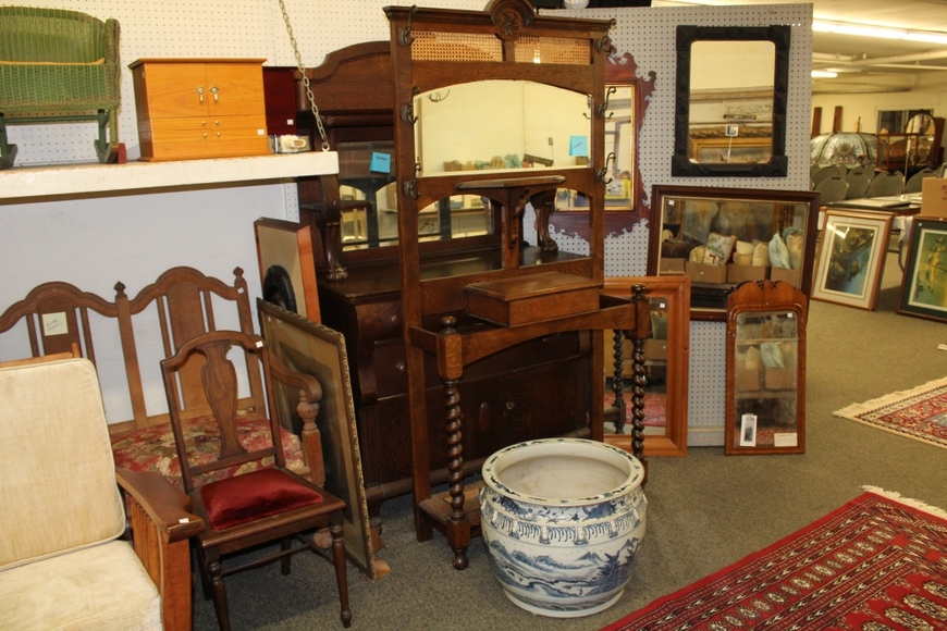 Image for Galler/Estate and Vehicle Auction with Sports Memorabilia: 9-27-18