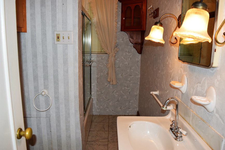 Image for Real Estate Auction - Glenside, PA: 10-25-18