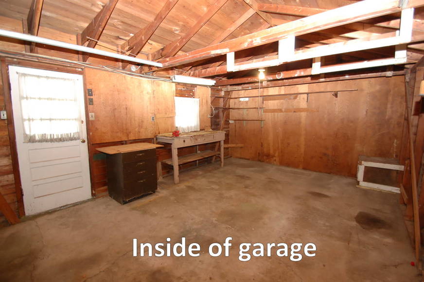 Image for Absolute Real Estate Auction - Hummingbird Circle, Louisville 40213