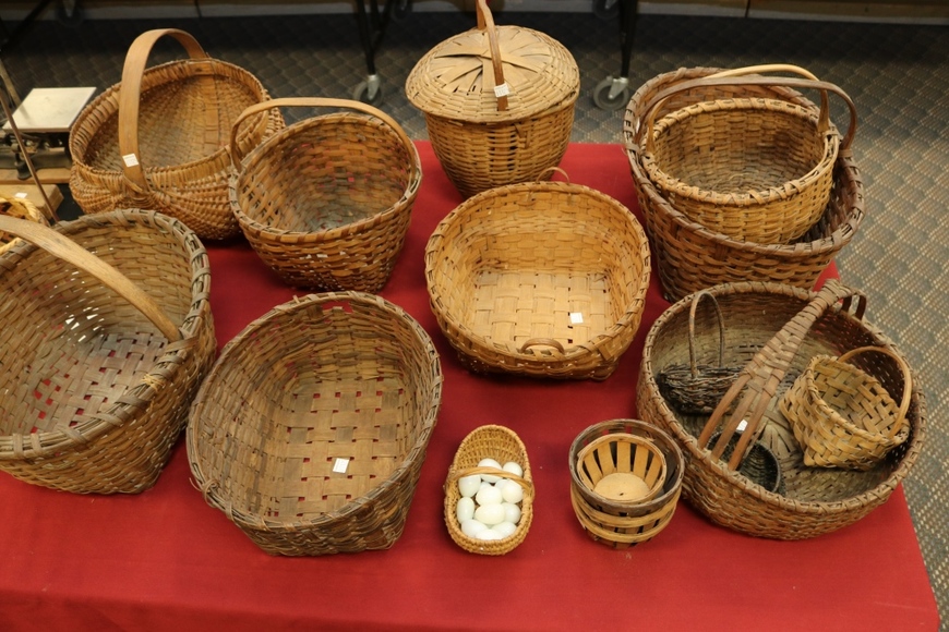 Image for Gallery/Estate Auction with Dolls: 10-11-18