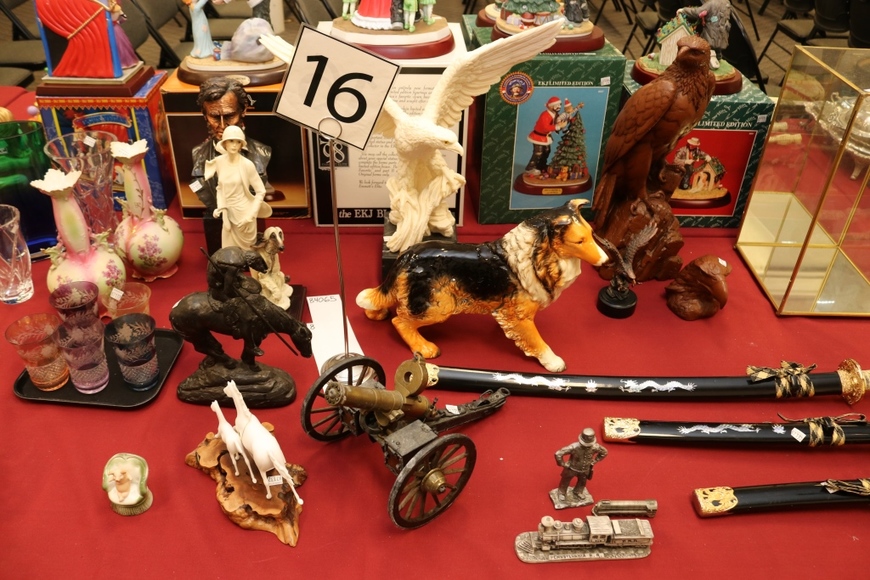 Image for Gallery/Estate Auction with Dolls: 10-11-18