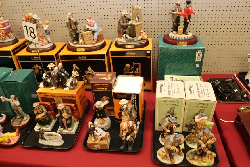 Image for Gallery/Estate Auction with Dolls: 10-11-18