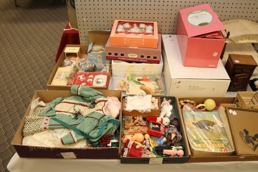 Image for Gallery/Estate Auction with Dolls: 10-11-18