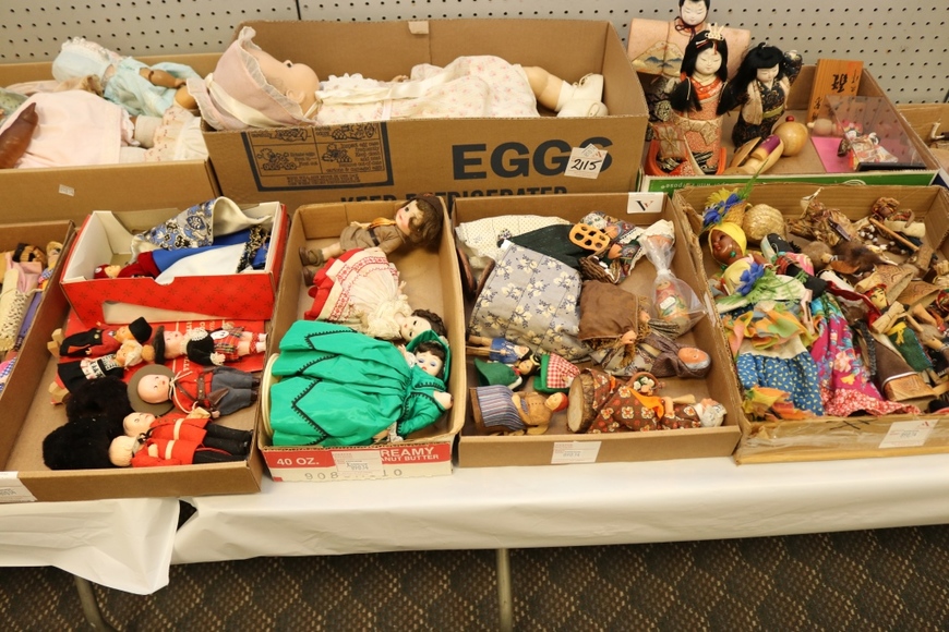 Image for Gallery/Estate Auction with Dolls: 10-11-18