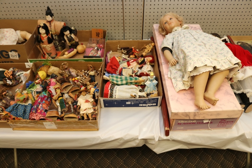 Image for Gallery/Estate Auction with Dolls: 10-11-18