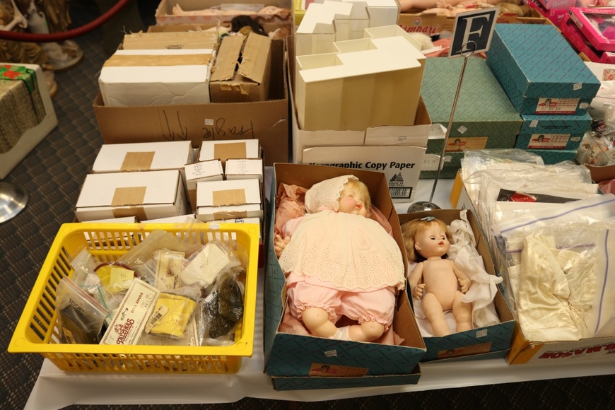 Image for Gallery/Estate Auction with Dolls: 10-11-18