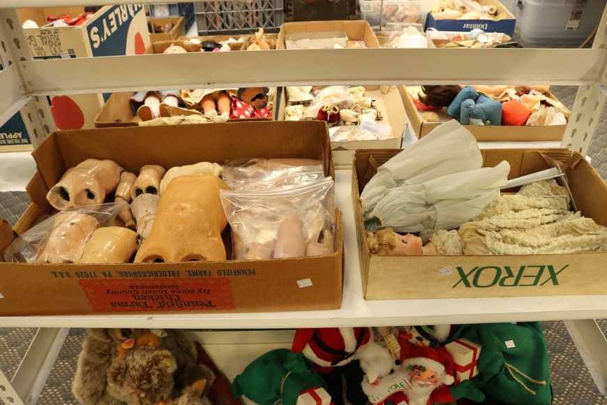 Image for Gallery/Estate Auction with Dolls: 10-11-18