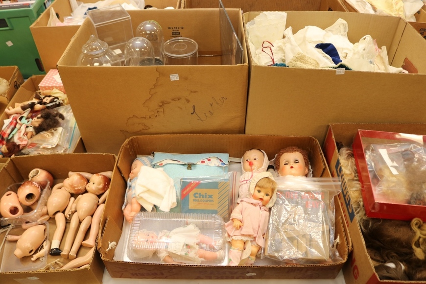 Image for Gallery/Estate Auction with Dolls: 10-11-18