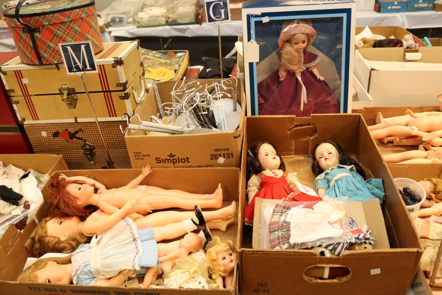 Image for Gallery/Estate Auction with Dolls: 10-11-18