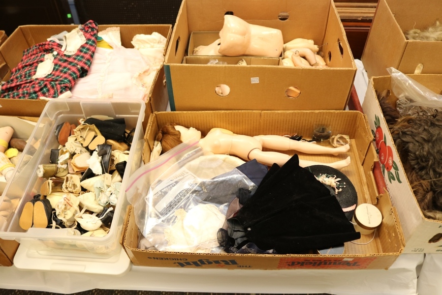 Image for Gallery/Estate Auction with Dolls: 10-11-18