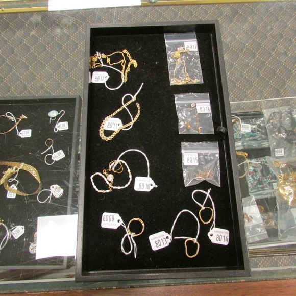 Image for Gallery/Estate Auction with Dolls: 10-11-18