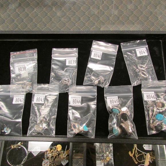 Image for Gallery/Estate Auction with Dolls: 10-11-18