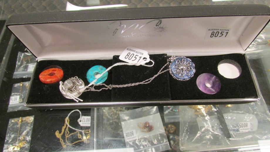 Image for Gallery/Estate Auction with Dolls: 10-11-18