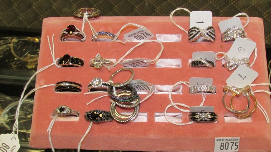 Image for Gallery/Estate Auction with Dolls: 10-11-18