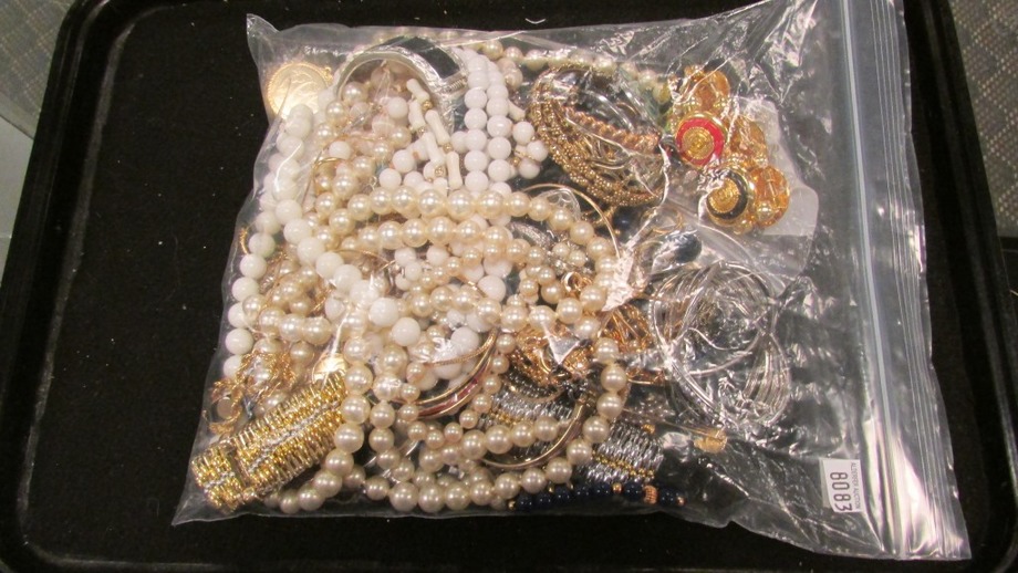 Image for Gallery/Estate Auction with Dolls: 10-11-18